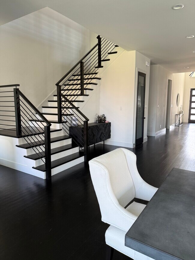 Building Photo - 3770 Brazoria Dr