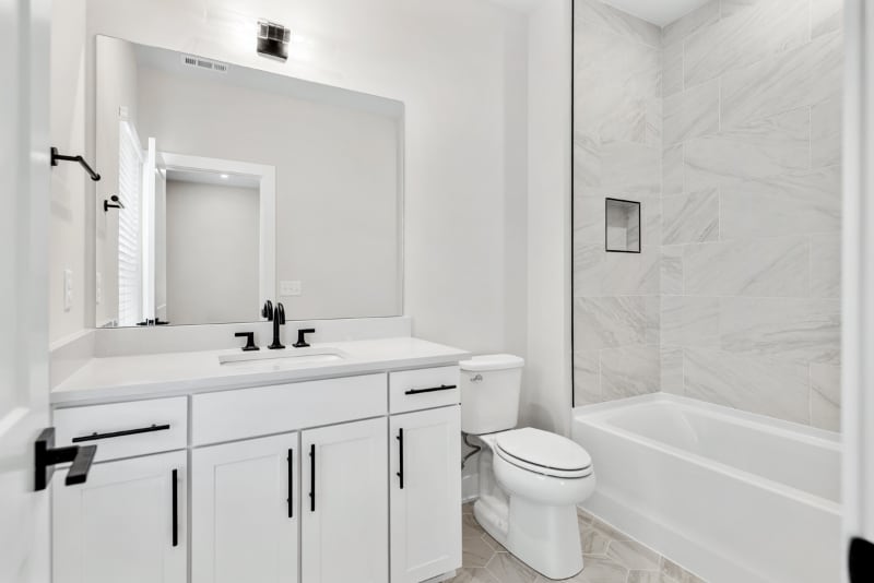 Building Photo - 714 41st Ave N