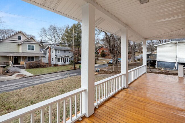 Building Photo - Updated West Asheville Bungalow