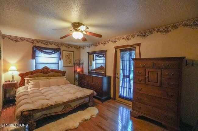 Building Photo - 1301 Chert Pit Rd