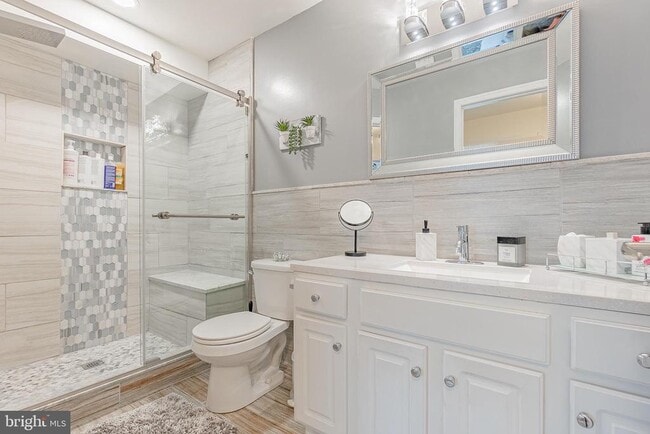 Building Photo - 321 Fountain St