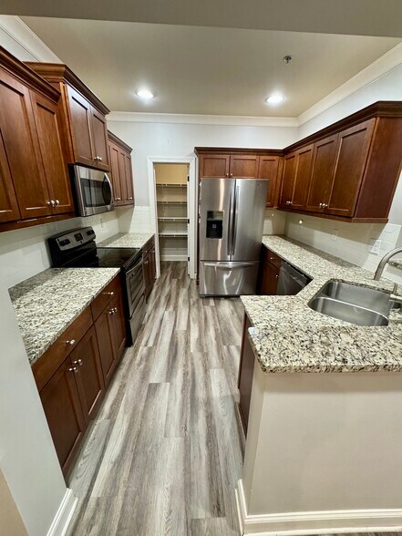 Building Photo - 3038 Massey Rd