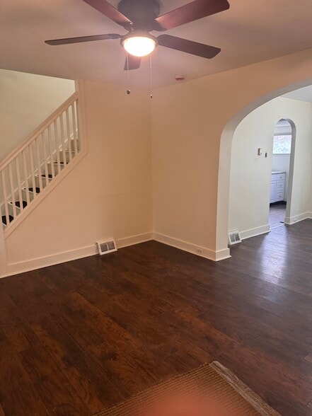 Building Photo - 727 Maytide St