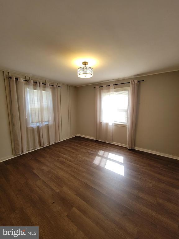 Building Photo - 540 N Read Ave