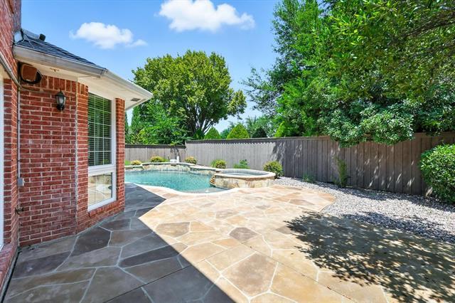 Building Photo - 335 Highland Oaks Cir