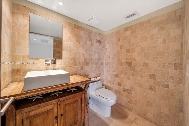 Building Photo - 199 Ocean Ln Dr