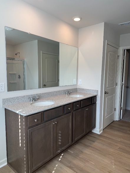 Building Photo - 65 Hughes Pl Dr