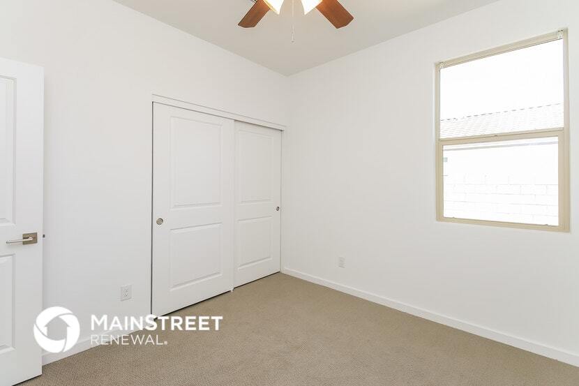 Building Photo - 3755 E Sandoval Dr