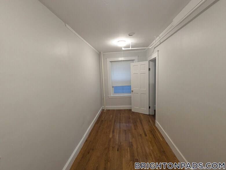 Building Photo - 1615 Commonwealth Ave