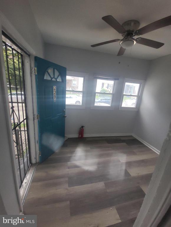 Primary Photo - 229 N 9th St