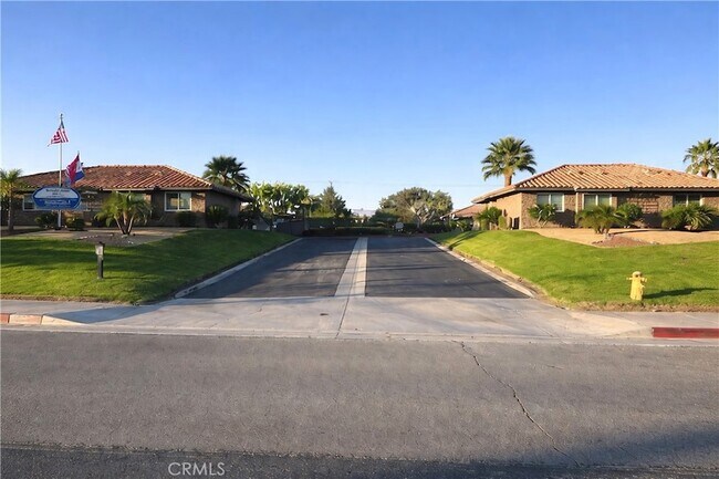 Building Photo - 79400 Ave 42