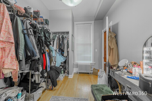 Building Photo - 3127 N Racine-1