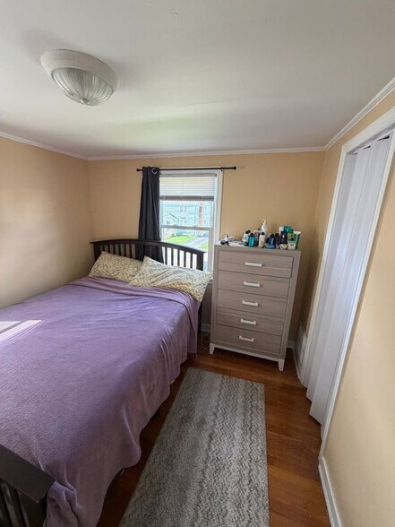 Building Photo - 93 Gilman St