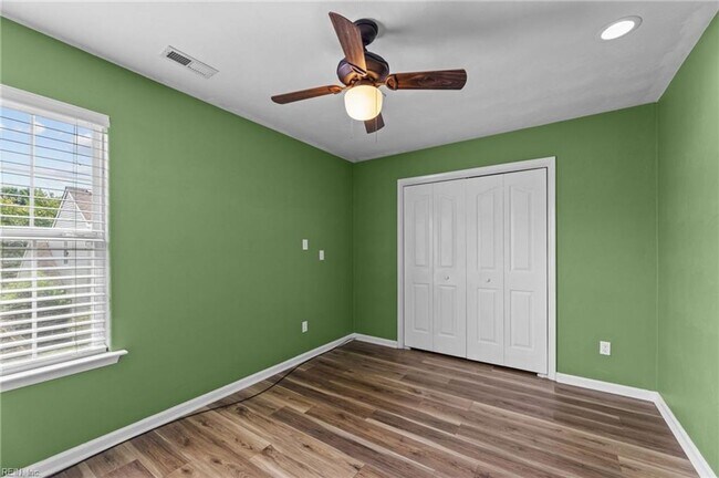 Building Photo - Graystone Reserves