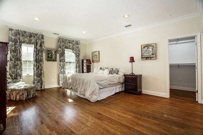Building Photo - 177 Puritan Dr