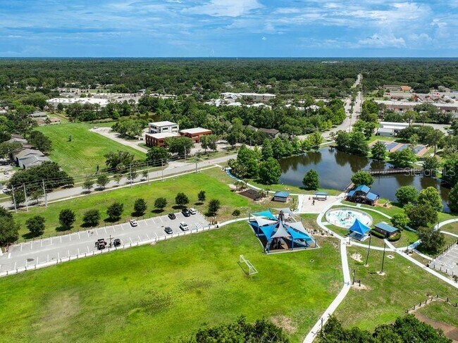 Building Photo - 622 Anhinga Rd