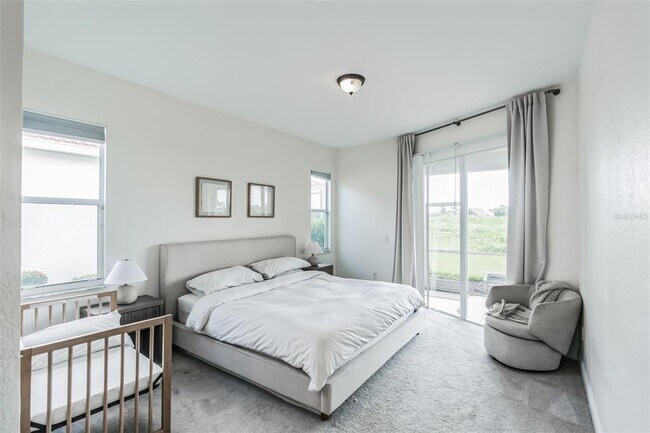 Building Photo - 2888 Phoenix Palm Terrace