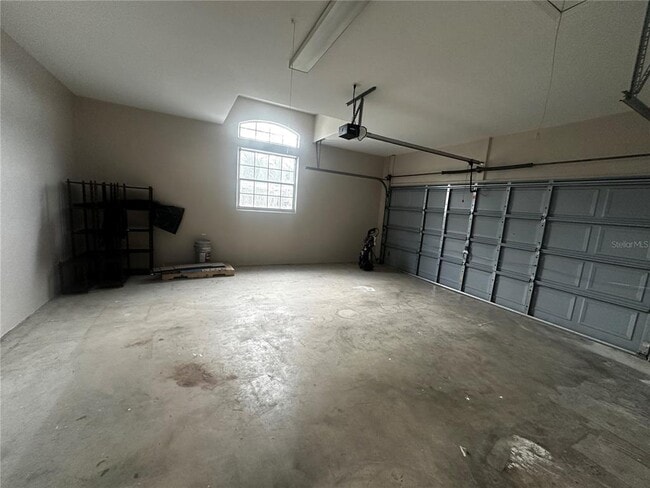 Building Photo - 10061 SW 74th Terrace