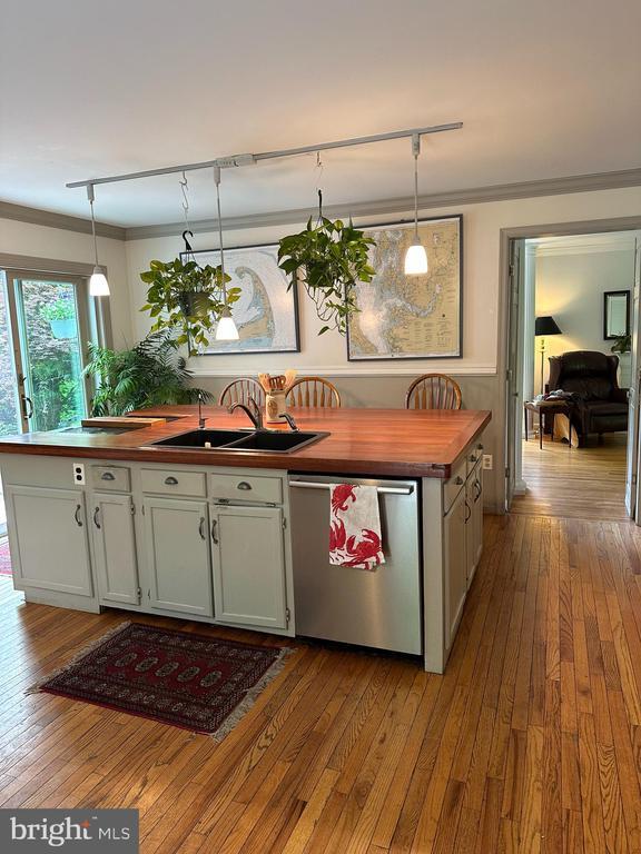 Building Photo - 623 Sean Dr