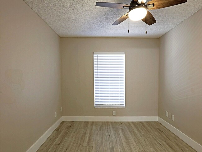 Building Photo - Mystic Gardens 5311-1113