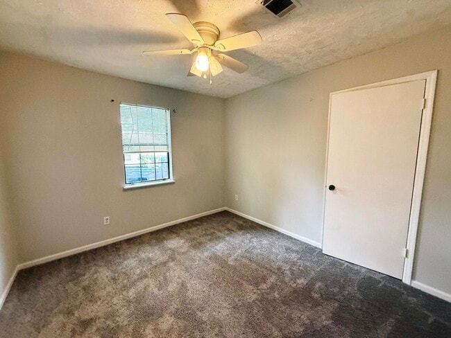 Building Photo - 539 Pheasant Run Dr