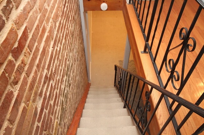 Building Photo - Coming Soon!!  Beautiful, well kept 3 bedr...