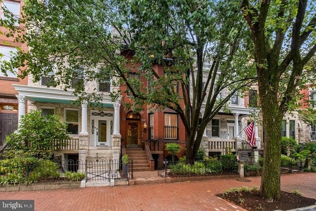 Building Photo - 1120 East Capitol St NE