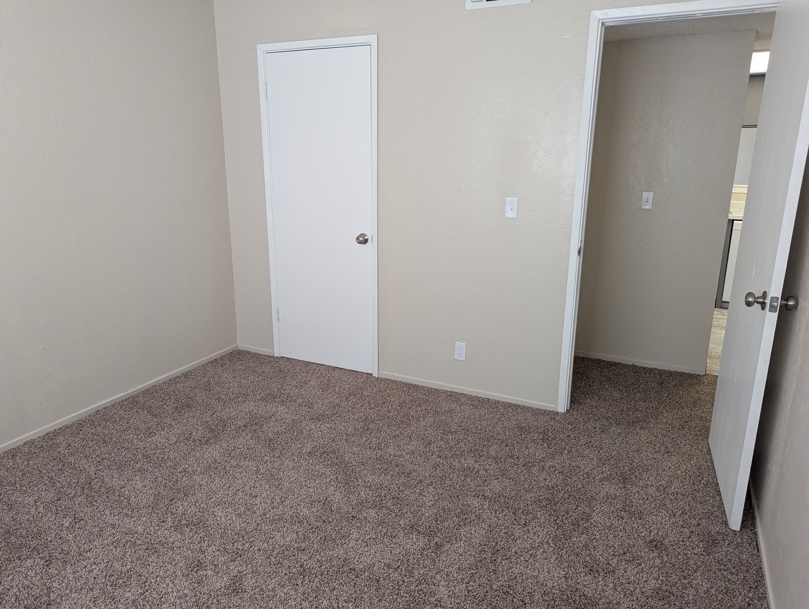 Building Photo - 939 Jamieson Ct