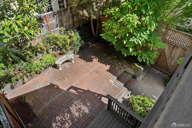 Building Photo - 2250 Webster St