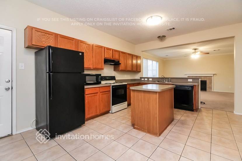 Building Photo - 817 Longleaf Dr