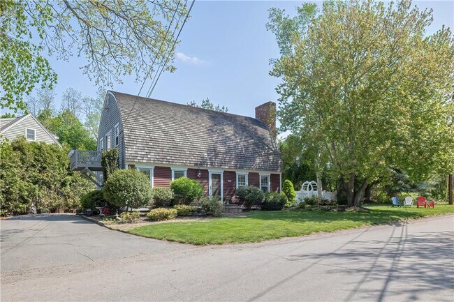 Building Photo - 35 Fales Rd