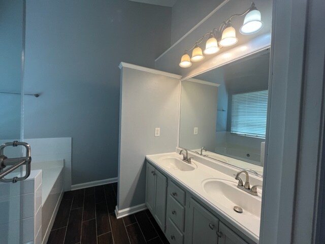 Building Photo - 2825 Sloan Dr