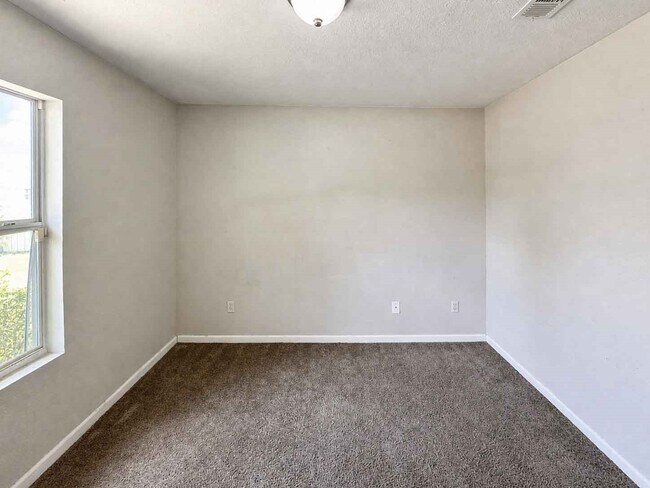 Building Photo - 11919 Greenmesa Dr