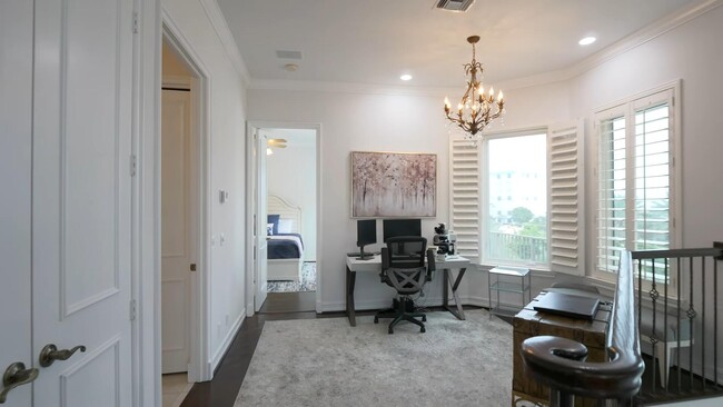 Building Photo - 451 Surfside Ln