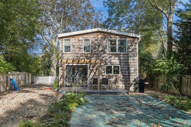 Building Photo - 212 Lumber Ln