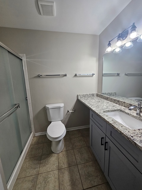 Building Photo - 2805 Vernal Ln