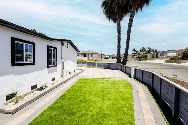 Building Photo - 6168 Cumberland St