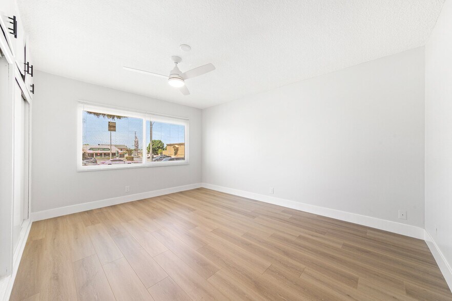 Building Photo - 11126 Crenshaw Blvd