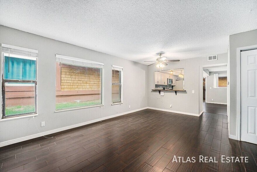 Building Photo - 1273 S Crystal Way