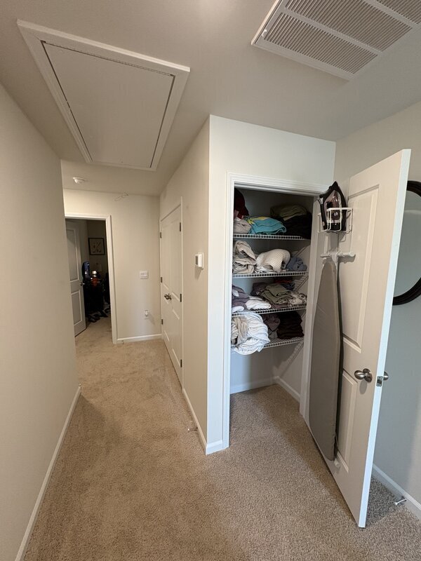 Building Photo - 44 Briar Forest Dr