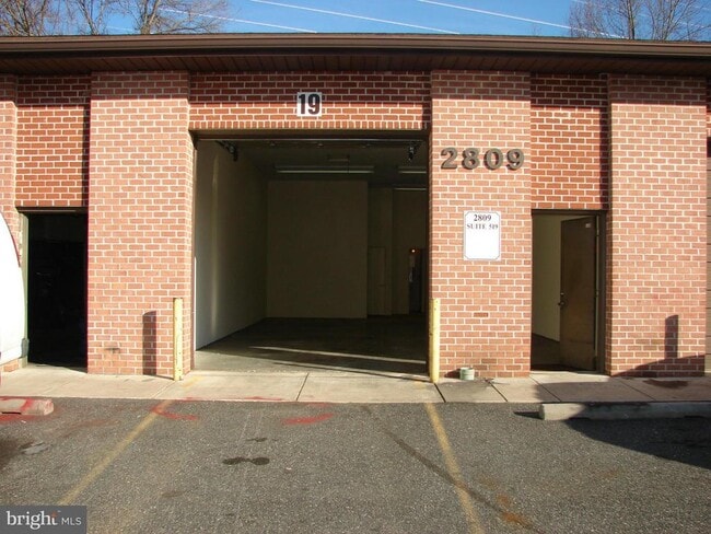 Building Photo - 2811 Belair Rd