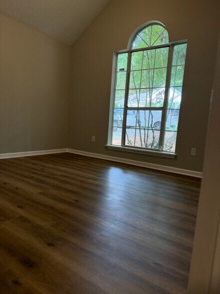 Building Photo - 5807 Timber Falls Pl NW