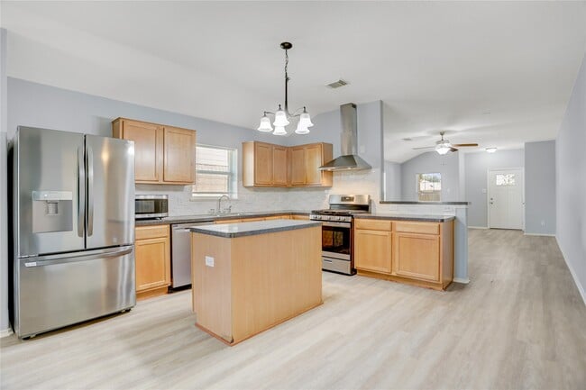 Building Photo - 20119 Bitterroot Ranch Dr