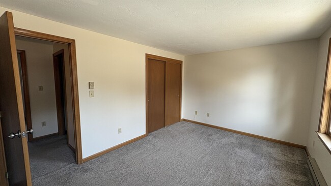 Building Photo - 44 Garfield St