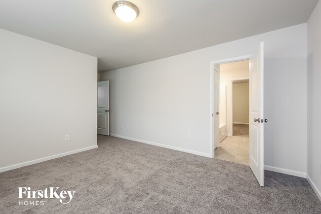 Building Photo - 101 Wild Lily Dr