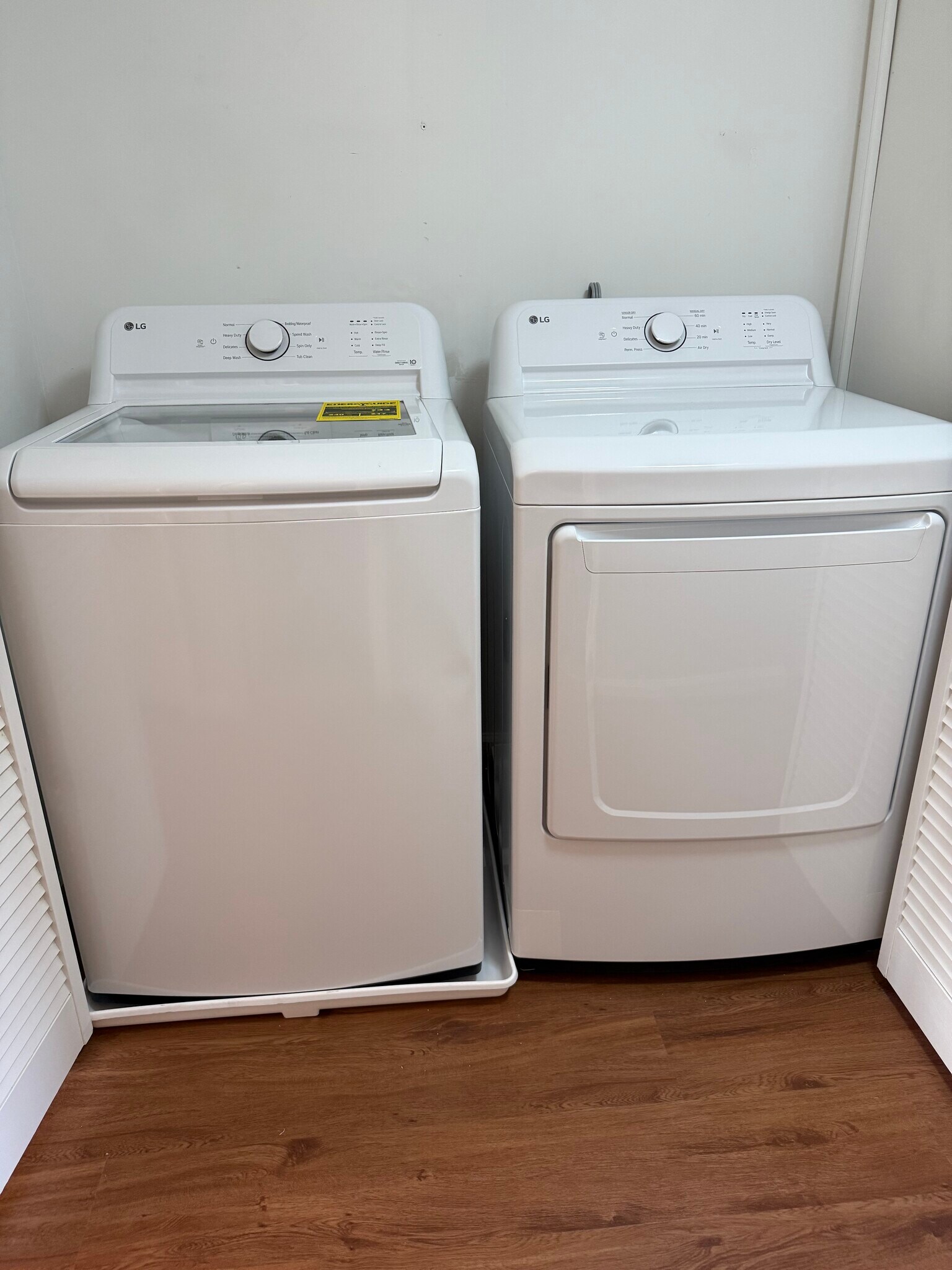 Building Photo - 1414 Deerpond Ln