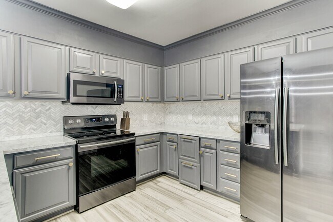 Building Photo - 2111 Welch St