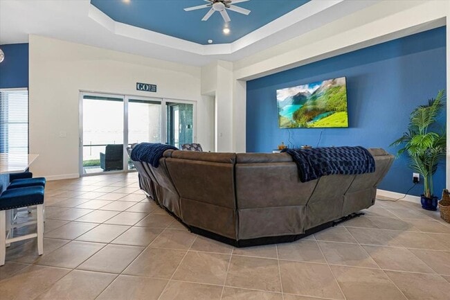 Building Photo - 8568 Shr Lk Dr