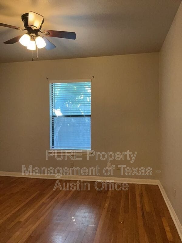 Building Photo - 1720 Justin Ln