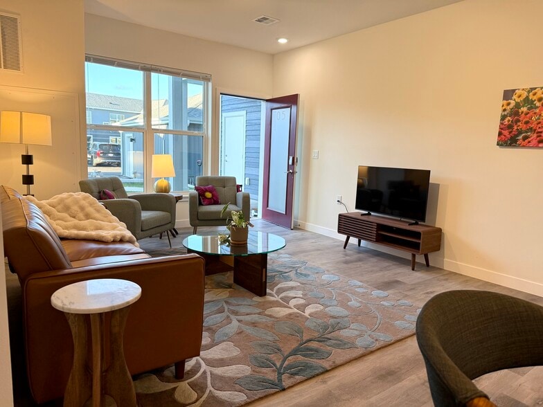 Private Entry, High End Finishes - Point Gardens Apartments